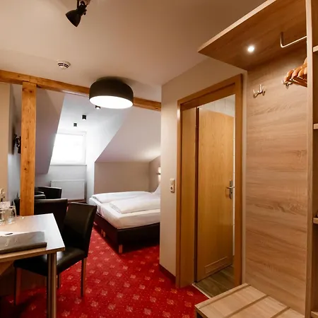 Hotel Pockinger Hof 3*