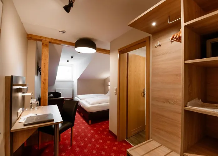 Ξενοδοχείο Pockinger Hof 3*
